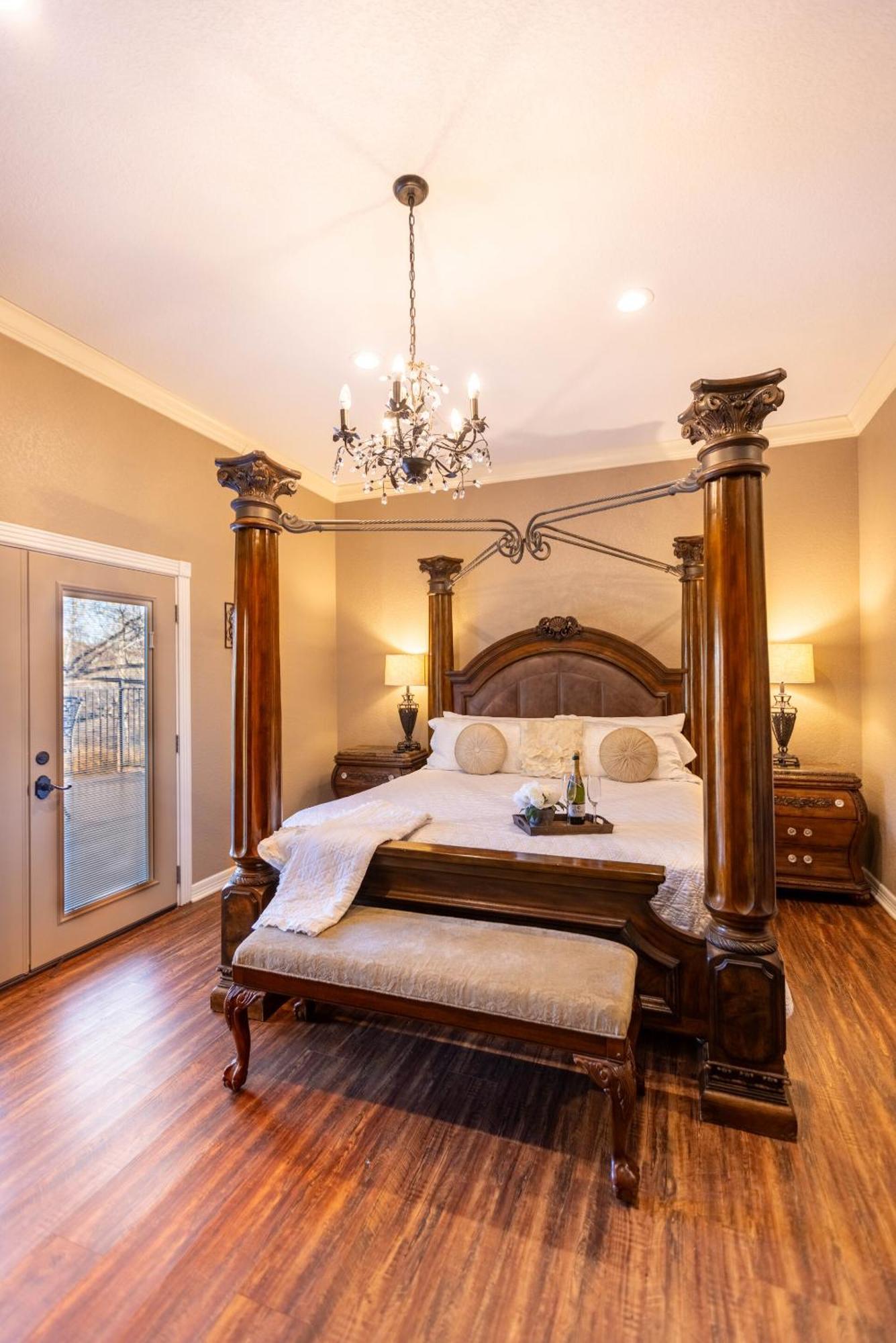 Messina Inn Wimberley Room photo