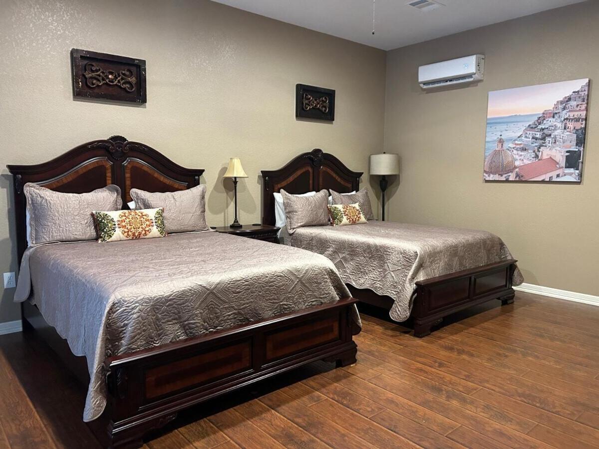 Messina Inn Wimberley Room photo