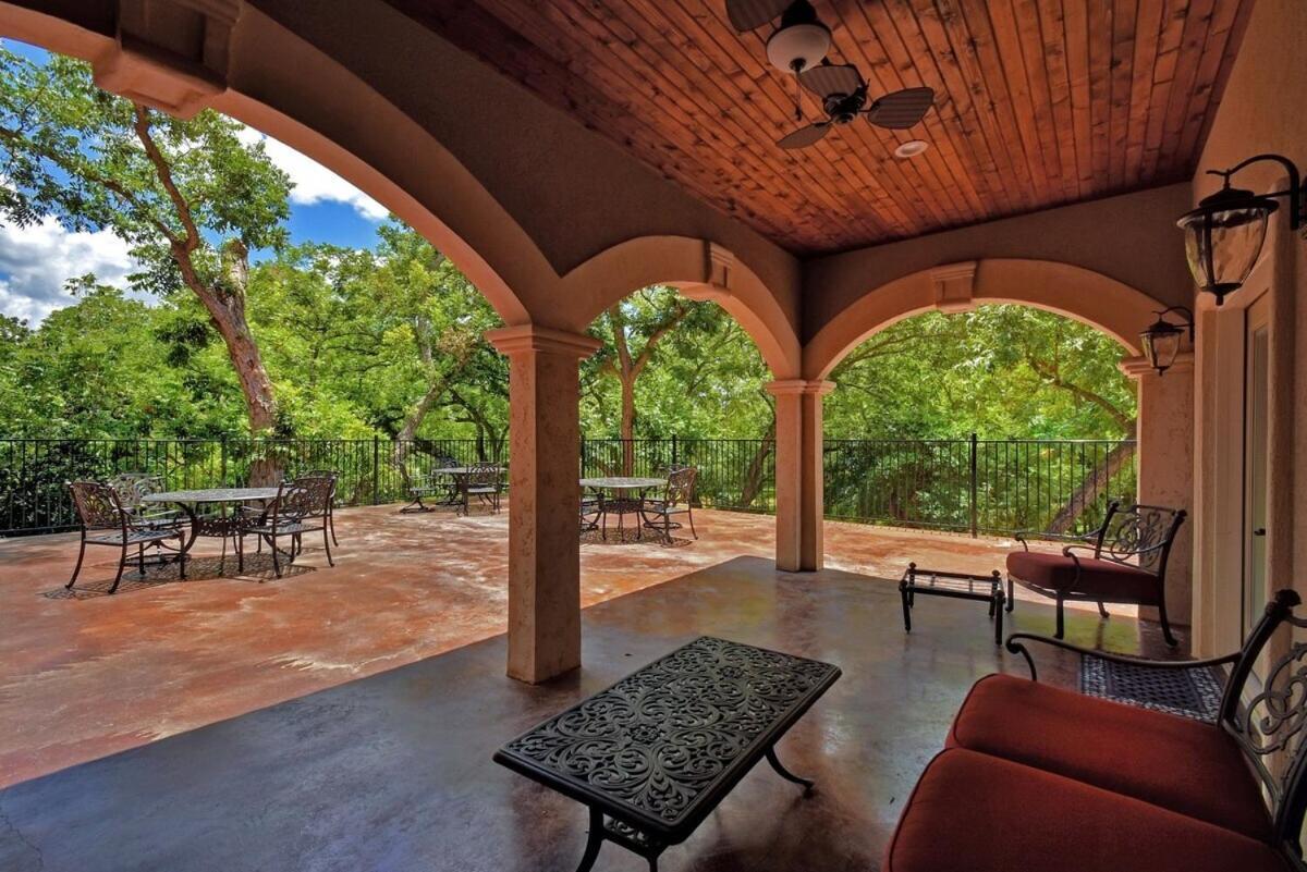 Messina Inn Wimberley Room photo