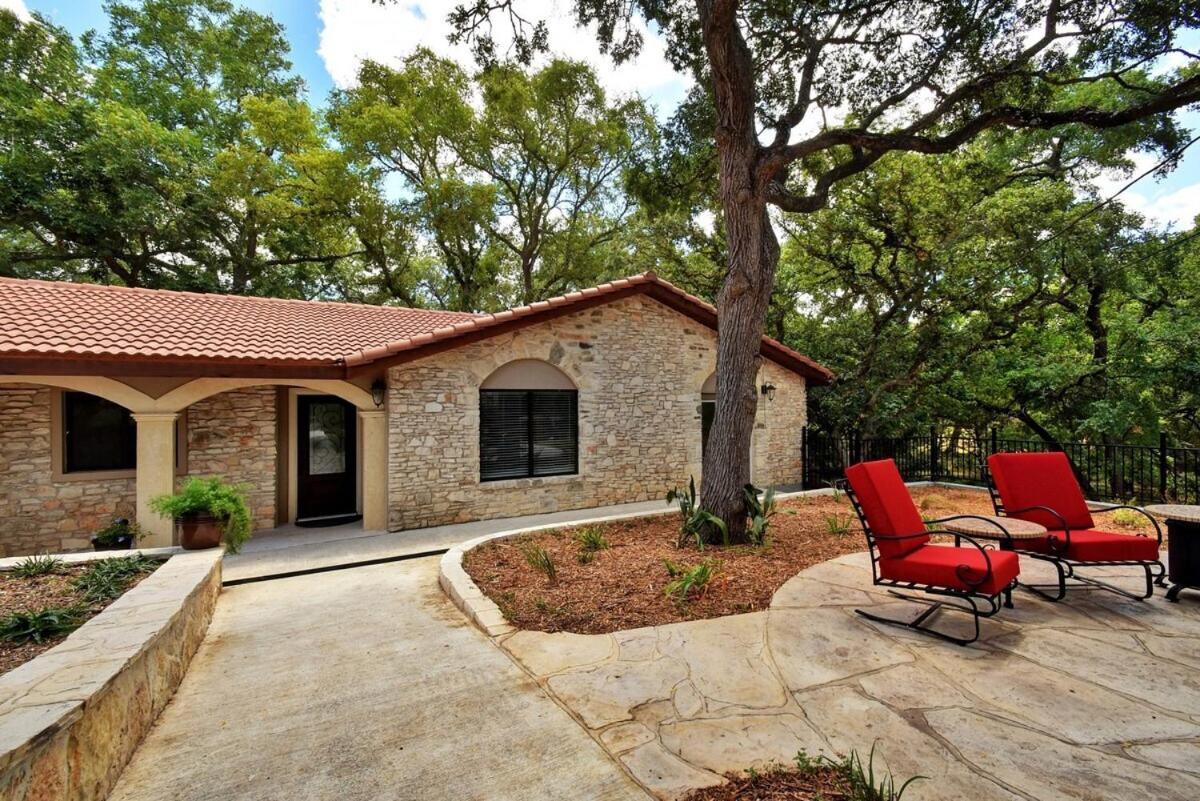Messina Inn Wimberley Room photo