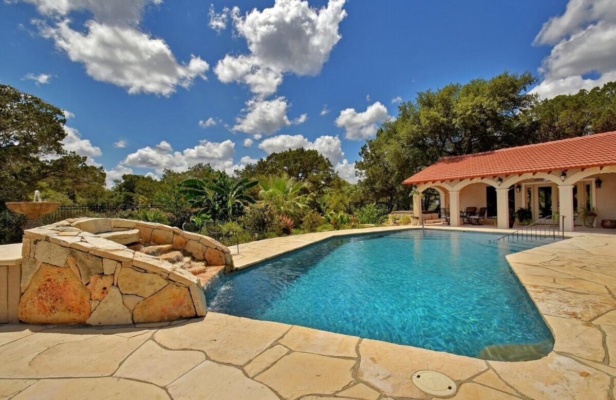 Messina Inn Wimberley Exterior photo